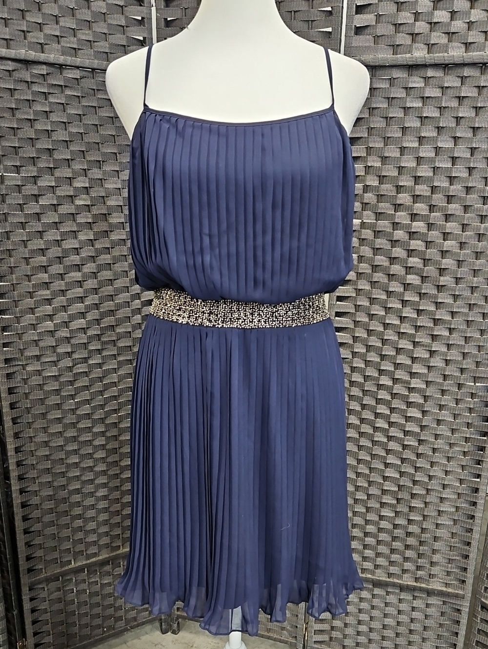 Size 4 Navy Thin Strap Accordion-Pleated Beaded Waist Cocktail Adrianna Papell